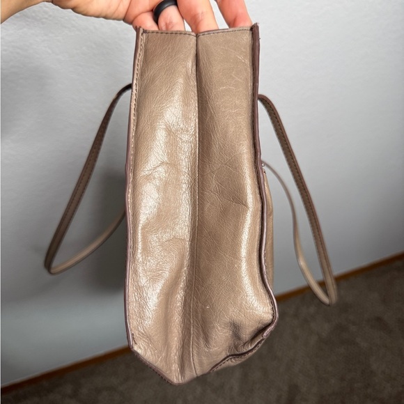 Hobo Leather Shoulder Tote Bag Brown Taupe Two Exterior Pockets Floral Lining - Picture 4 of 11